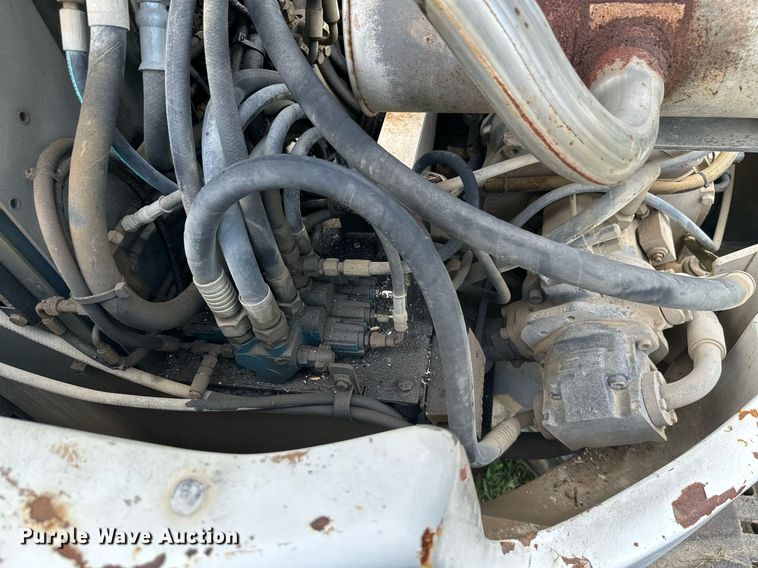 image for item MB9692 2006 Bobcat 442  mini excavator