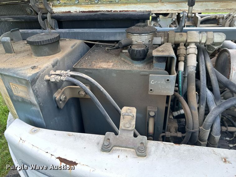 image for item MB9692 2006 Bobcat 442  mini excavator