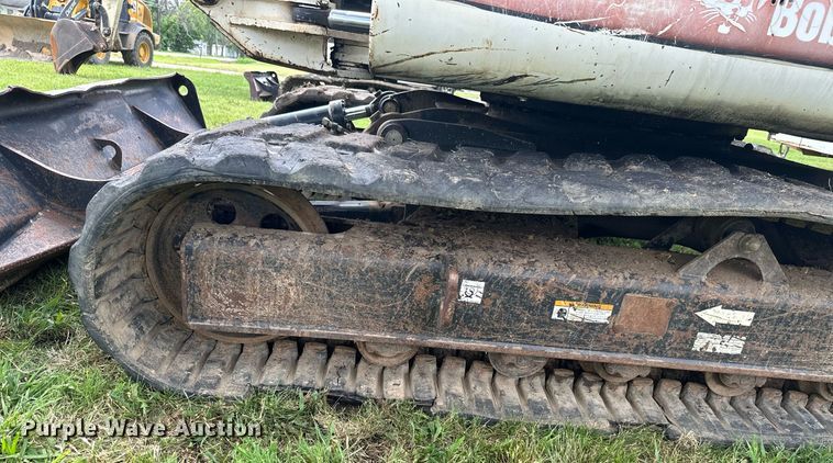 image for item MB9692 2006 Bobcat 442  mini excavator