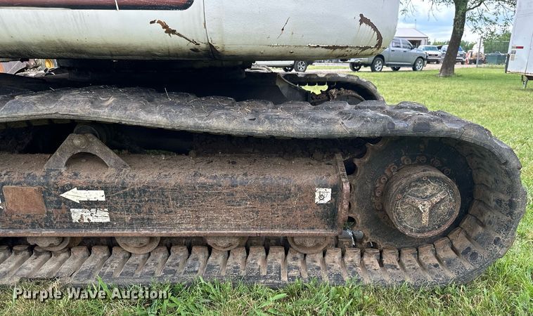 image for item MB9692 2006 Bobcat 442  mini excavator