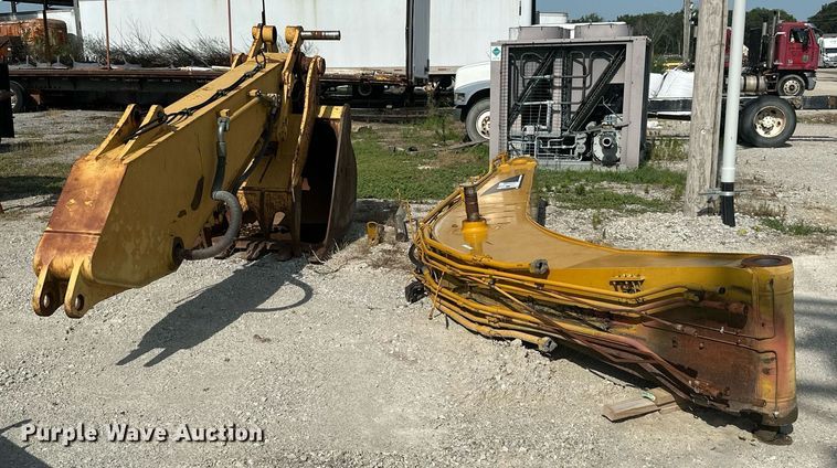 image for item MB9757 Caterpillar 322BL  boom and stick