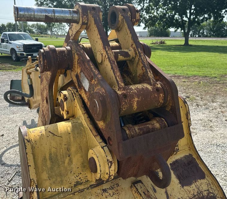 image for item MB9757 Caterpillar 322BL  boom and stick