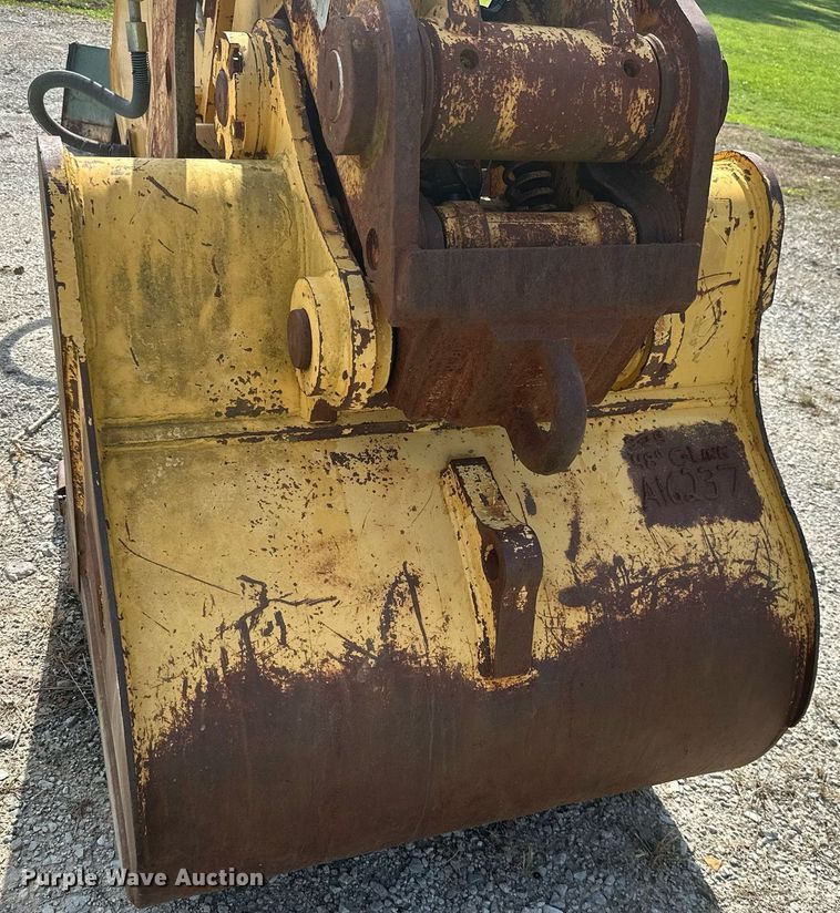 image for item MB9757 Caterpillar 322BL  boom and stick