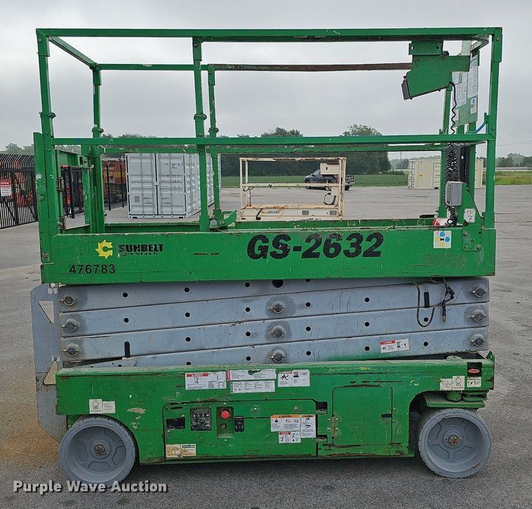 image for item MD9940 2012 Genie GS-2632  scissor lift