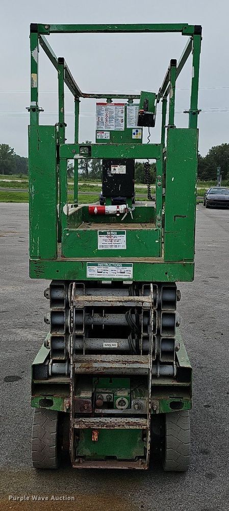 image for item MD9940 2012 Genie GS-2632  scissor lift