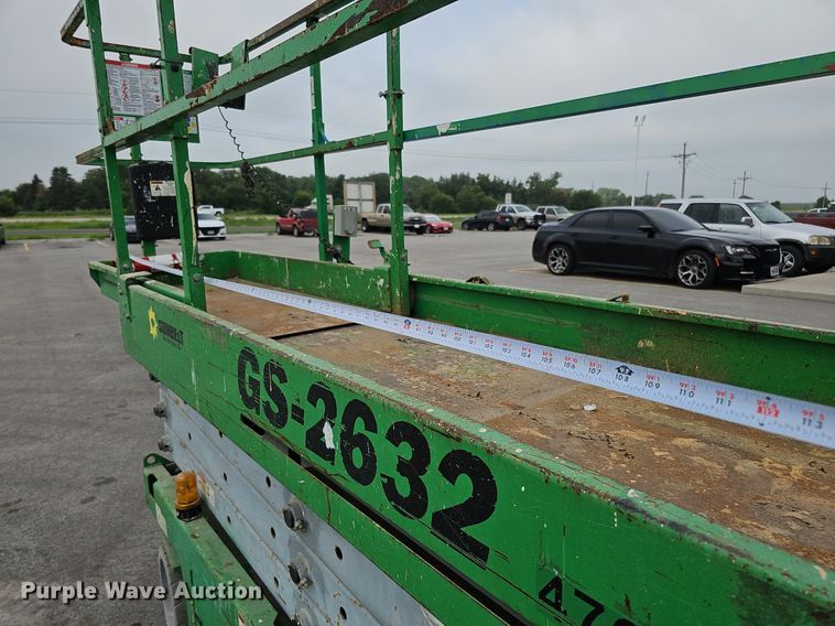 image for item MD9940 2012 Genie GS-2632  scissor lift