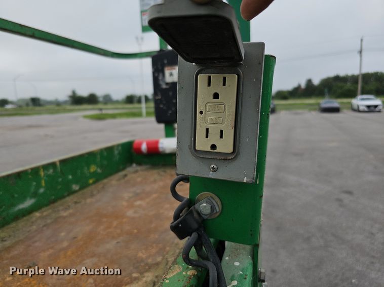 image for item MD9940 2012 Genie GS-2632  scissor lift