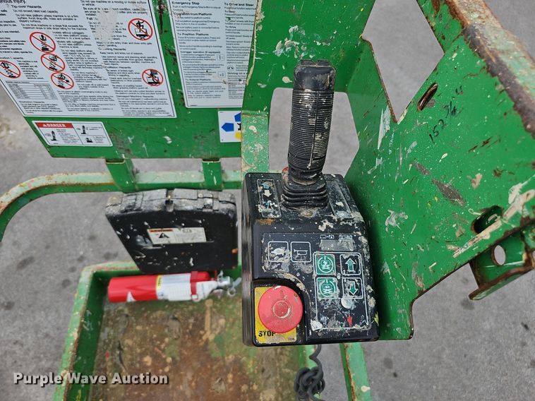 image for item MD9940 2012 Genie GS-2632  scissor lift