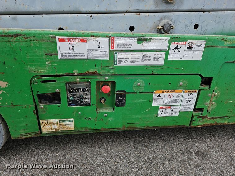 image for item MD9940 2012 Genie GS-2632  scissor lift