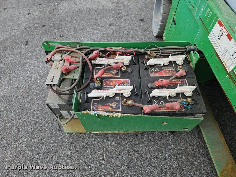 image for item MD9940 2012 Genie GS-2632  scissor lift