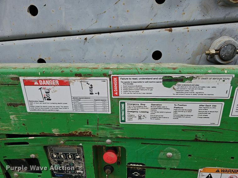 image for item MD9940 2012 Genie GS-2632  scissor lift