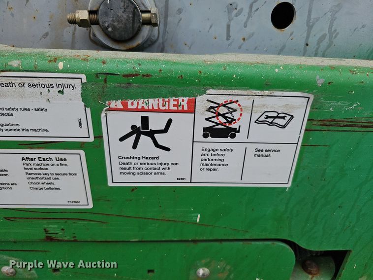 image for item MD9940 2012 Genie GS-2632  scissor lift