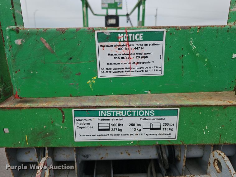 image for item MD9940 2012 Genie GS-2632  scissor lift