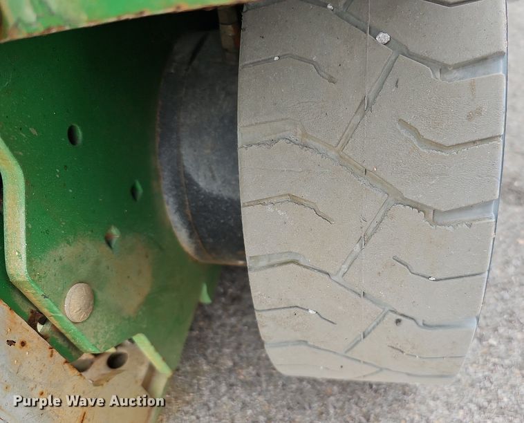 image for item MD9940 2012 Genie GS-2632  scissor lift