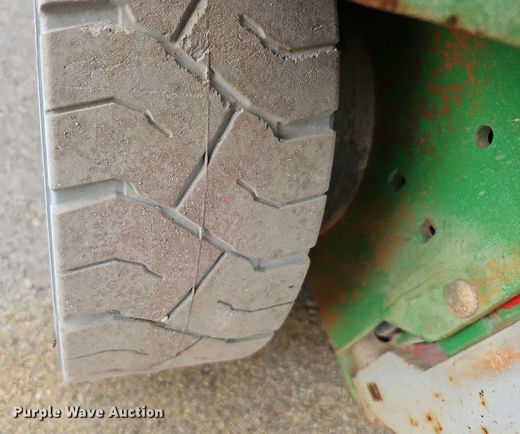 image for item MD9940 2012 Genie GS-2632  scissor lift