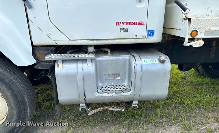 image for item MQ9292 1997 International 2554  dump truck