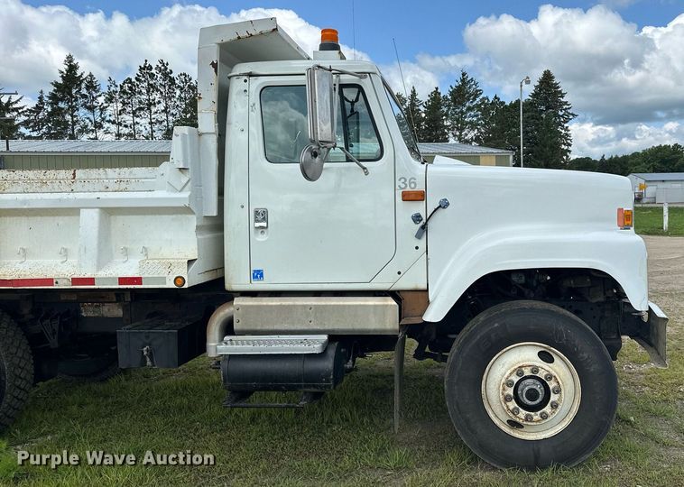 image for item MQ9292 1997 International 2554  dump truck