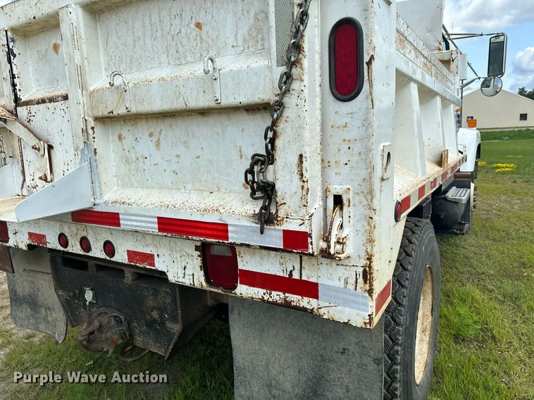 image for item MQ9292 1997 International 2554  dump truck