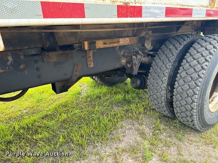 image for item MQ9292 1997 International 2554  dump truck