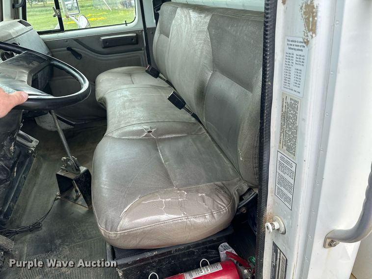 image for item MQ9292 1997 International 2554  dump truck