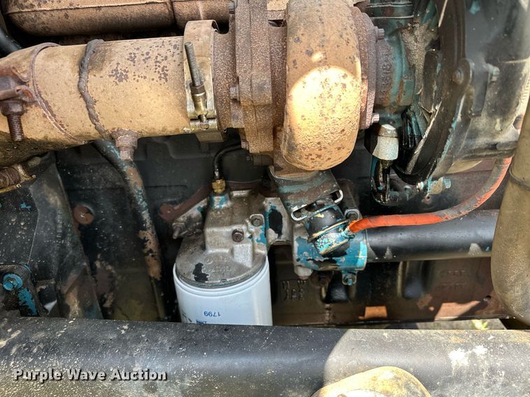 image for item MQ9292 1997 International 2554  dump truck