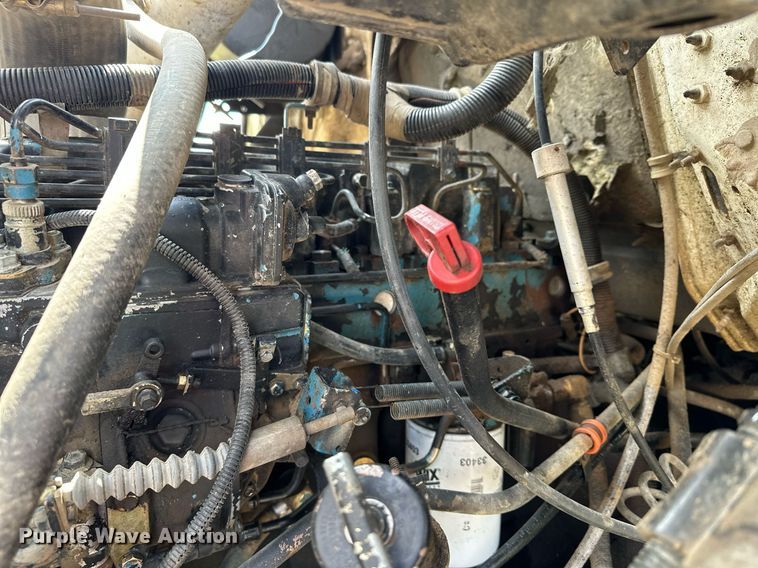 image for item MQ9292 1997 International 2554  dump truck