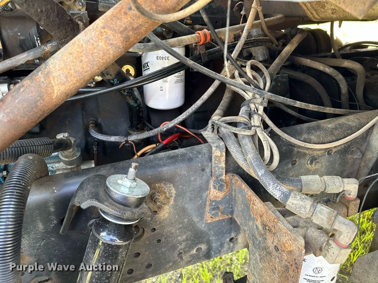 image for item MQ9292 1997 International 2554  dump truck