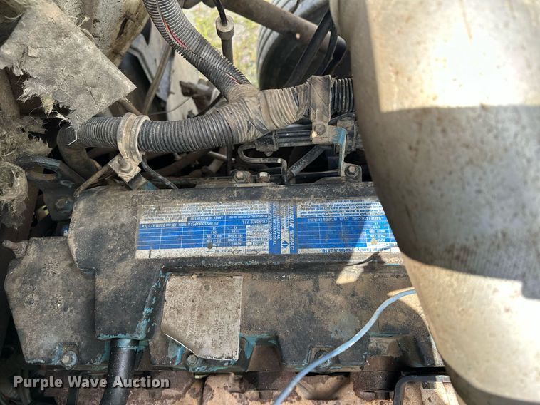 image for item MQ9292 1997 International 2554  dump truck