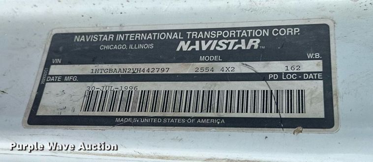 image for item MQ9292 1997 International 2554  dump truck