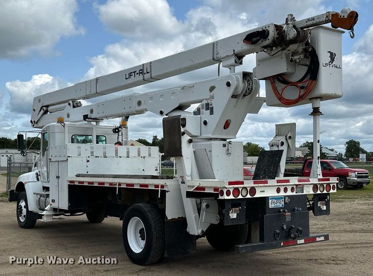 image for item MQ9293 2010 Kenworth T370  bucket truck
