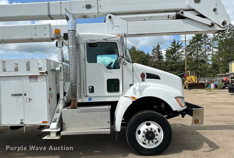 image for item MQ9293 2010 Kenworth T370  bucket truck