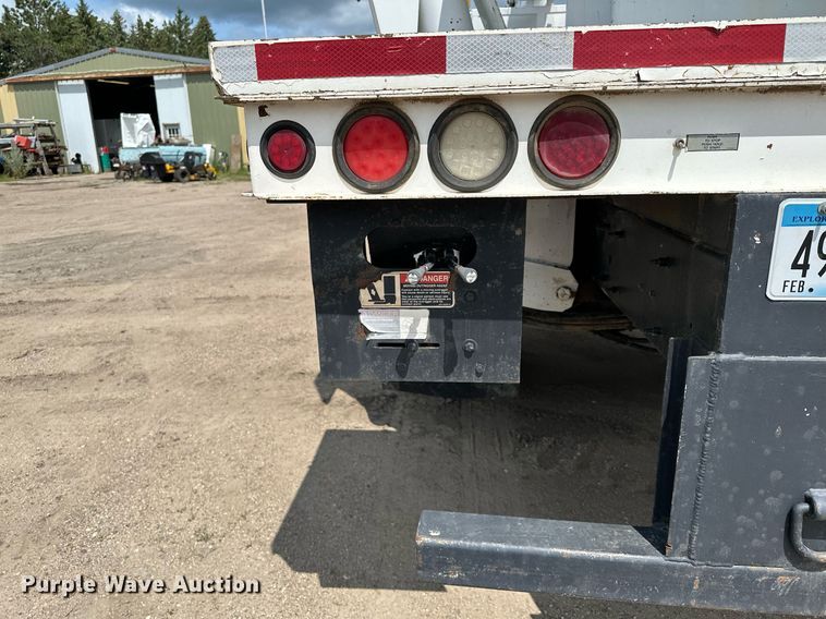 image for item MQ9293 2010 Kenworth T370  bucket truck