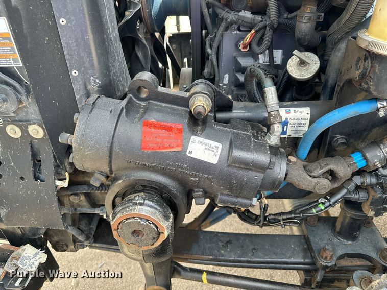 image for item MQ9293 2010 Kenworth T370  bucket truck