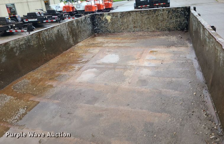 image for item MQ9543 2011 Titan  dump trailer