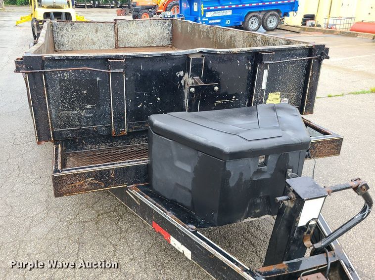 image for item MQ9543 2011 Titan  dump trailer