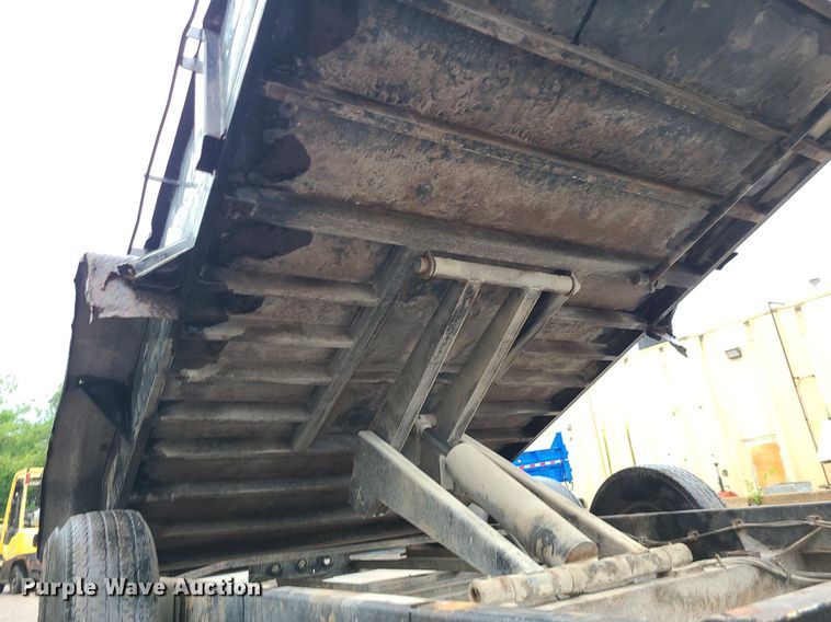 image for item MQ9543 2011 Titan  dump trailer