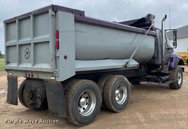 image for item MS9573 2007 International 7600  dump truck