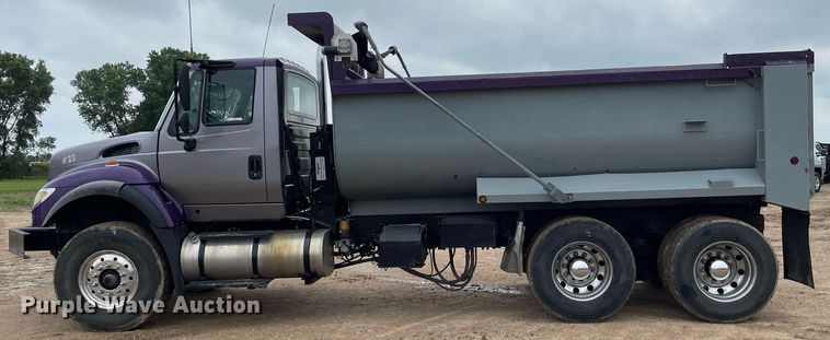 image for item MS9573 2007 International 7600  dump truck