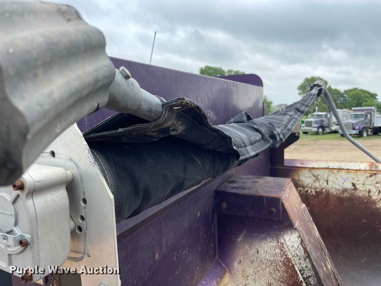 image for item MS9573 2007 International 7600  dump truck