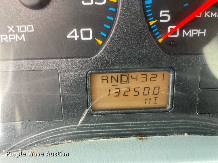 image for item MS9573 2007 International 7600  dump truck