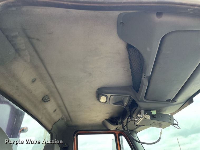 image for item MS9573 2007 International 7600  dump truck