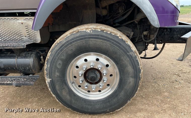 image for item MS9573 2007 International 7600  dump truck