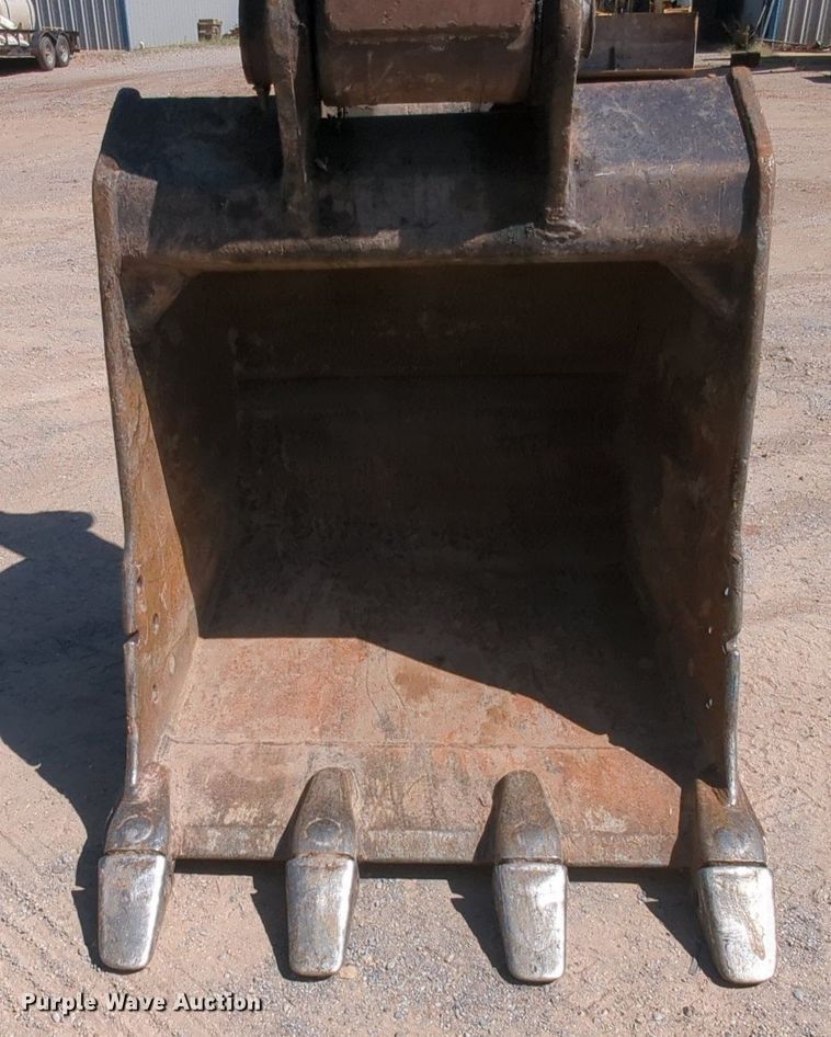 image for item MY9485 2017 John Deere 210G LC  excavator