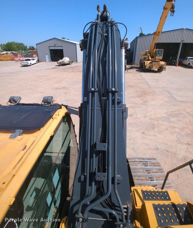 image for item MY9485 2017 John Deere 210G LC  excavator