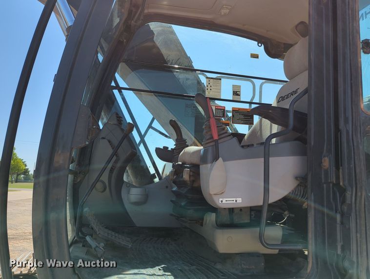 image for item MY9485 2017 John Deere 210G LC  excavator