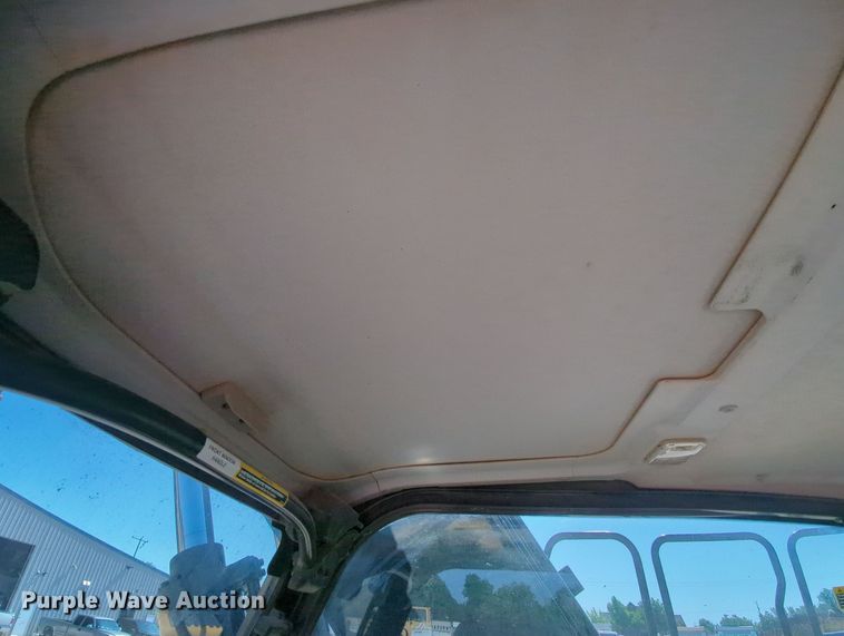 image for item MY9485 2017 John Deere 210G LC  excavator