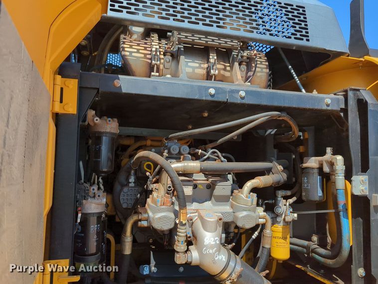 image for item MY9485 2017 John Deere 210G LC  excavator