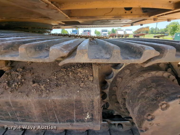 image for item MY9485 2017 John Deere 210G LC  excavator