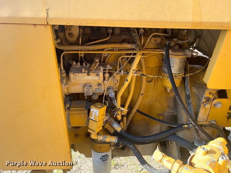 image for item NA9018 1998 Vermeer BC1230  wood chipper