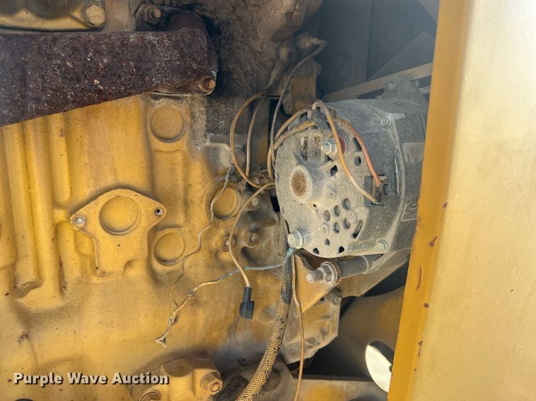 image for item NA9018 1998 Vermeer BC1230  wood chipper